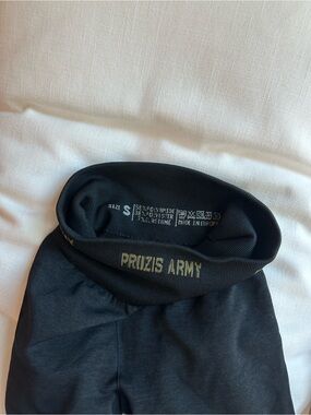 Prozis Black Neck Gaiter with Gold 'PROZIS ARMY' Branding